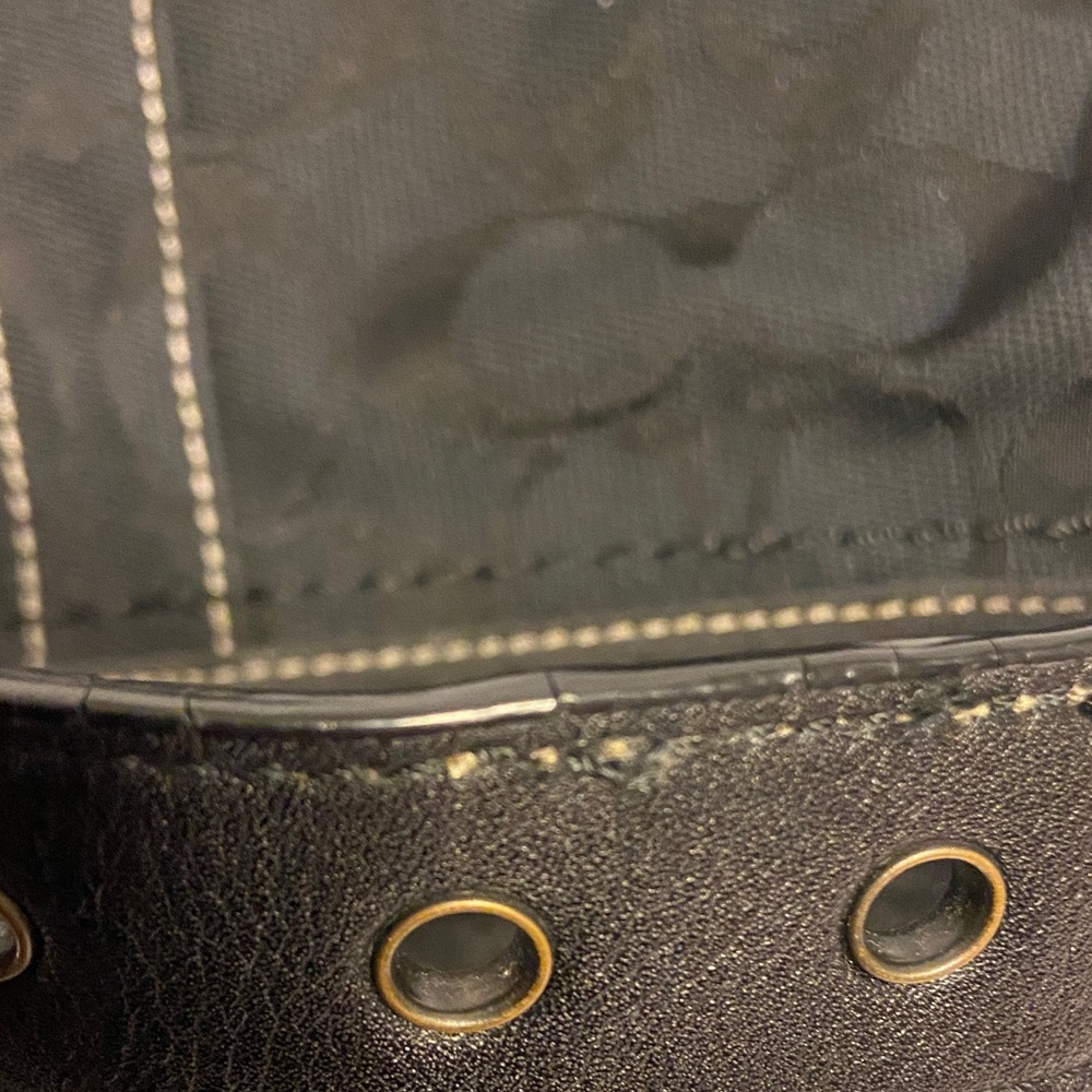 Coach Black signature canvass n Leather Shoulder Bag - Picture 6 of 11
